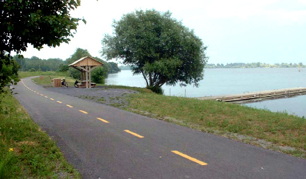 Beauharnois bicycle path